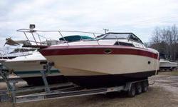 1986 REGAL COMMODORE 277XL, 1986 REGAL COMMODORE 277XL 27' EXPRESS CRUISER WITH TWIN 190 HP ENGINES. A LOT OF BOAT FOR THE MONEY! CRUISER WITH SPACIOUS CABIN GREAT FOR LIVE ABOARD OR WEEKEND TRIPS WITH THE FAMILY. CABIN HAS AC, SLEEPS 4-6 IN QUEEN SIZED