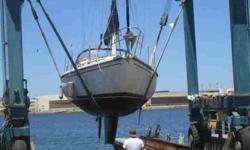 ALLMAND 35 TriCabin SailboatHave lived aboard "BAREFOOT" in both California and Maryland for 4 years. This boat is a perfect bay cruiser and especially perfect for anyone looking to spend more time on their boat as all creature comforts have been